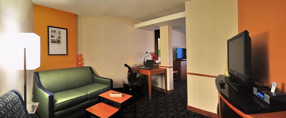 Fairfield Inn By Marriott Loveland Fort Collins Exterior photo
