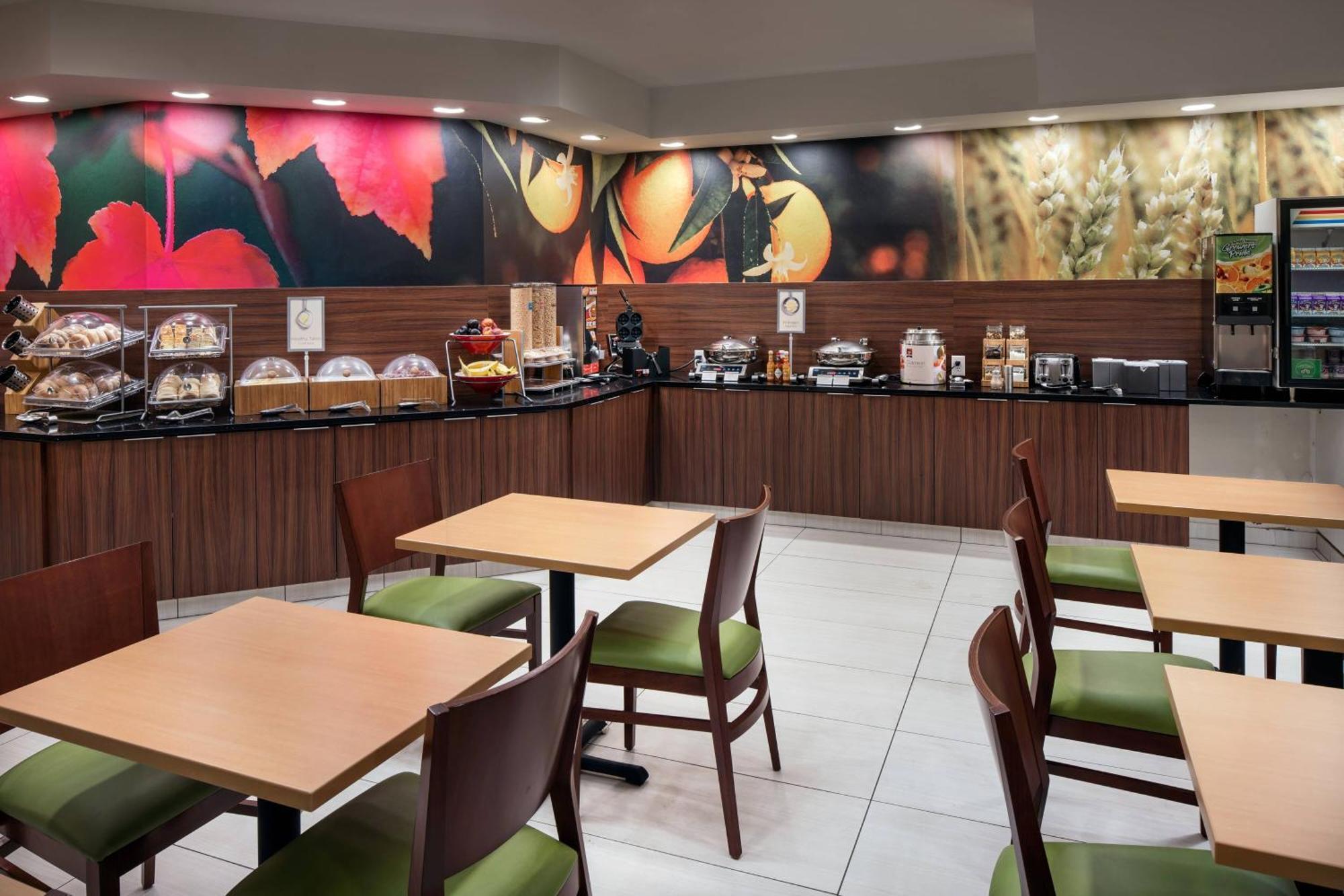 Fairfield Inn By Marriott Loveland Fort Collins Exterior photo